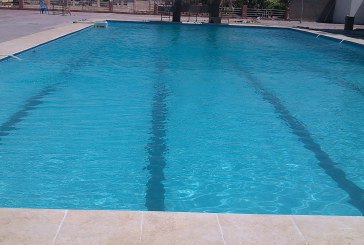 حمام السباحة يعود للأضواء من جديد